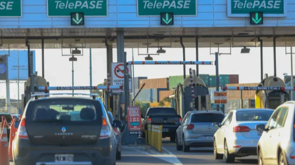 Multas millonarias por evadir peajes en la Autopista La Plata-Buenos Aires