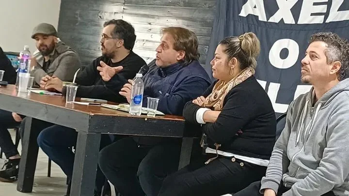 El Movimiento Derecho al Futuro realizó un encuentro político en Tigre con respaldo a Axel Kicillof